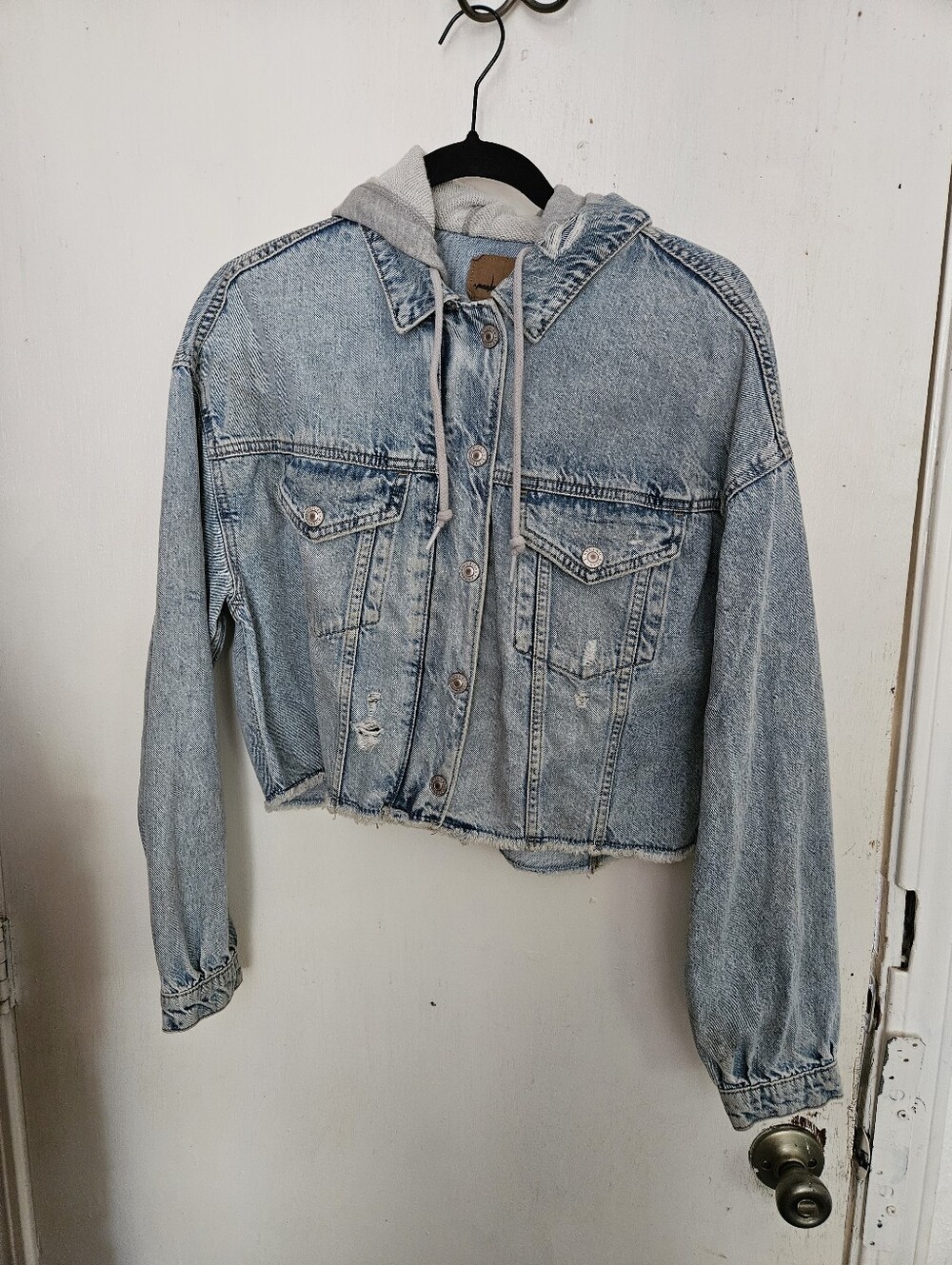 American Eagle cropped Denim Jacket